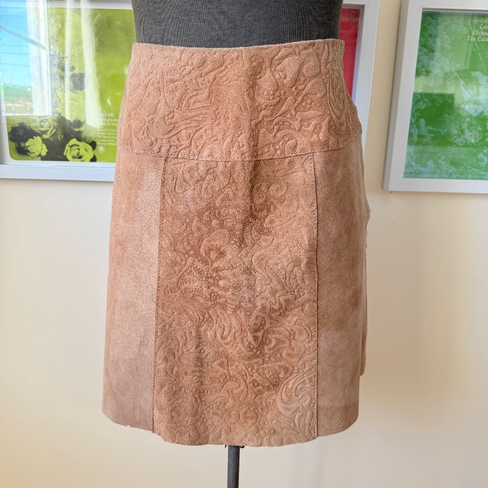 🤎 Vintage 90s Suede Embossed Mini Skirt 🤎